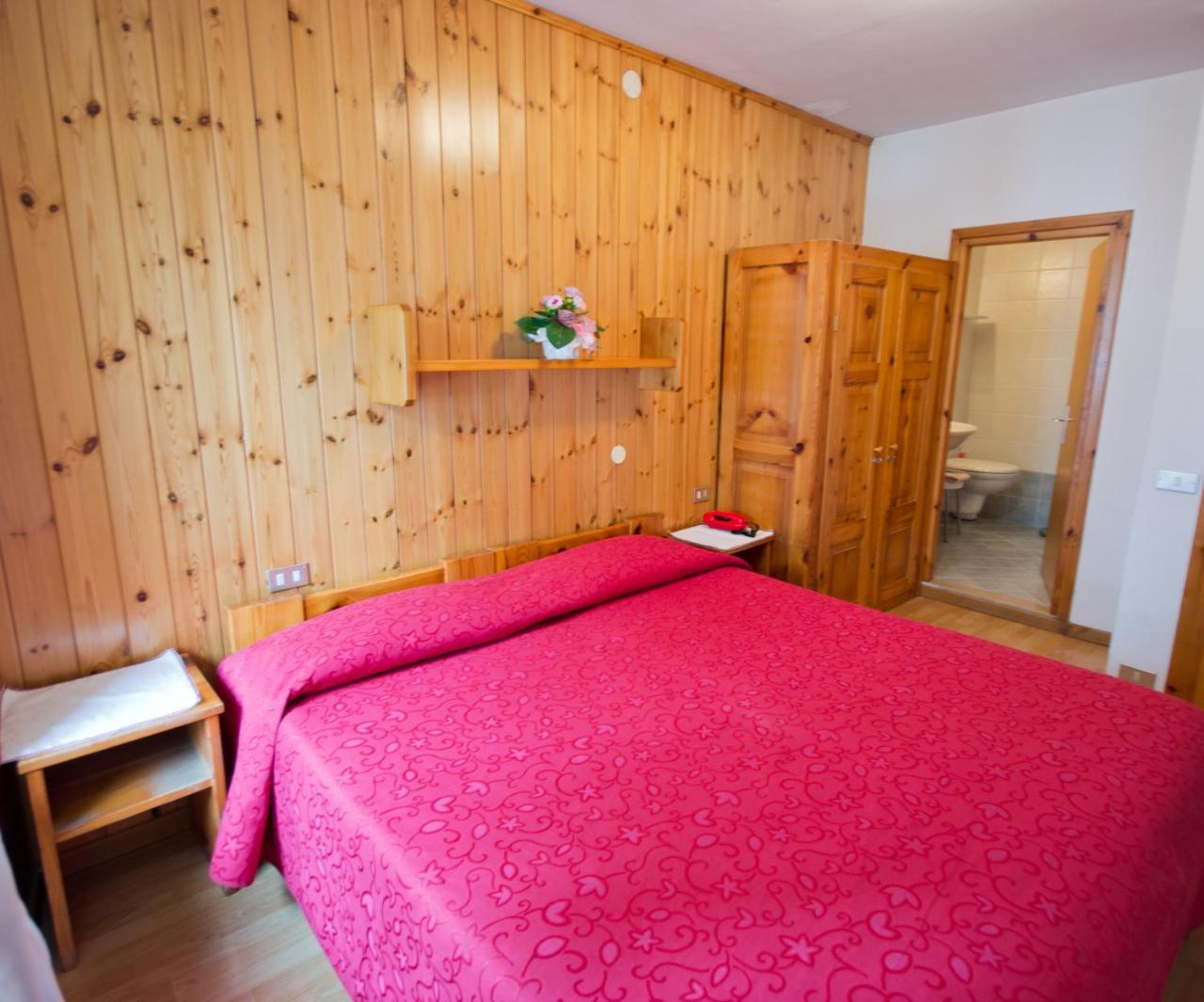 Meuble Albergo Dante Μπόρμιο Εξωτερικό φωτογραφία